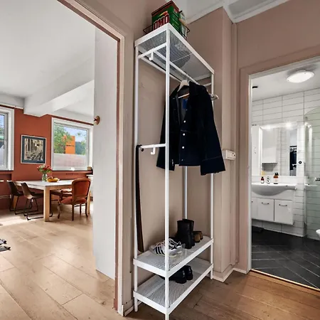 Stylish With Rooftop Terrace Bergen